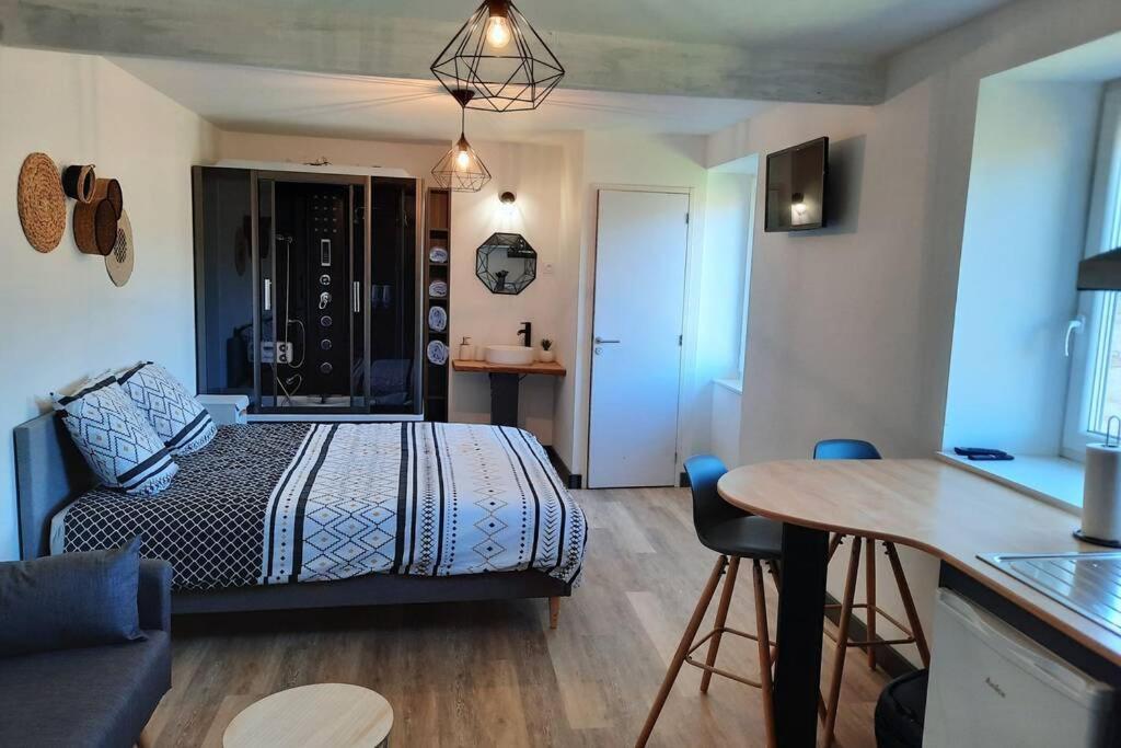 Studio Avec Vue Sur La Vezere อูแซร์ช ภายนอก รูปภาพ